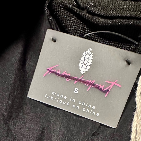 🦋Free People Mountain Majesty Reversible Quilted
Puffer size-S - Picture 7 of 9